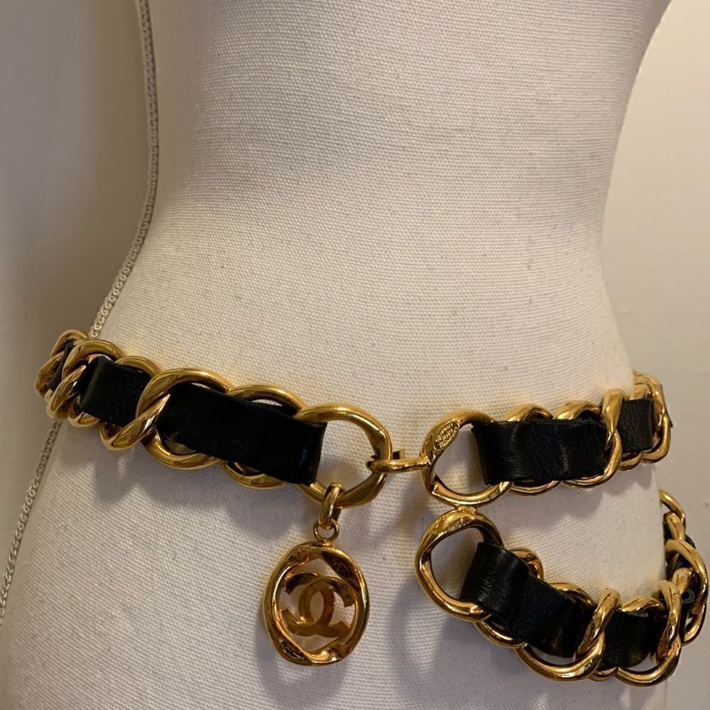 Vintage CHANEL Gold & Leather Chainlink Belt - Picture 9 of 16
